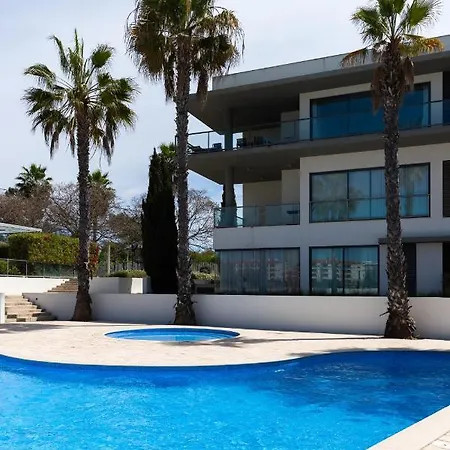 #145 Cavalo Preto C103 Flat By Holidays Apartment *