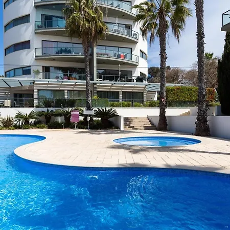 #145 Cavalo Preto C103 Flat By Holidays * Quarteira